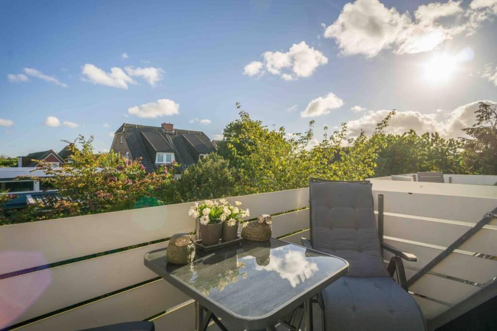 Апартаменты Maritim Und Individuell In Wenningstedt Mit Balkon Экстерьер фото